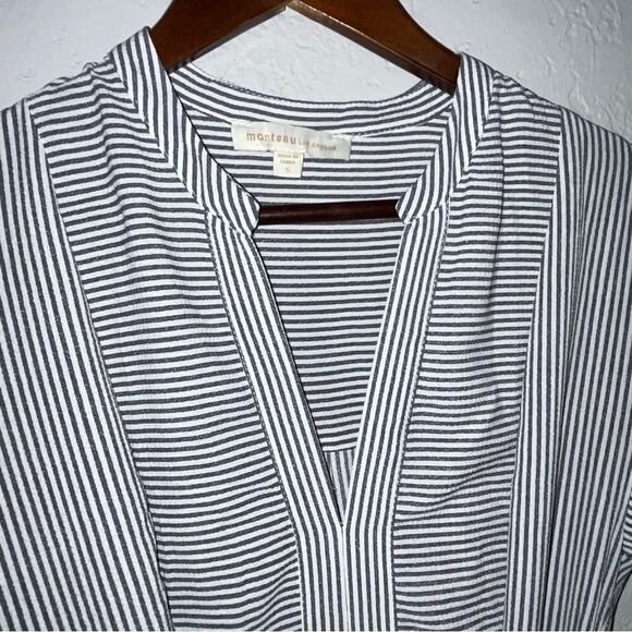 Women's Monteanu Grey & White Striped Dress - Picture 9 of 9